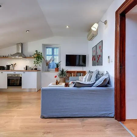 Apartman Serenity - In The Center Póla