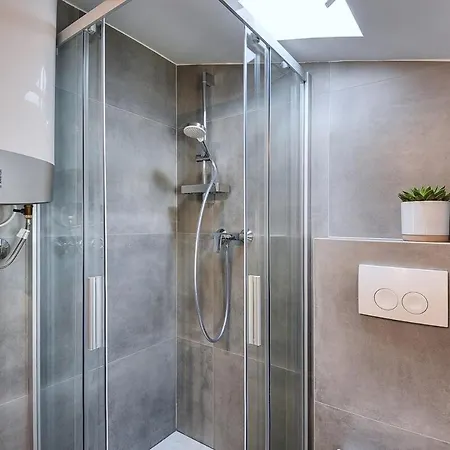 Lägenhet Serenity - In The Center Pula