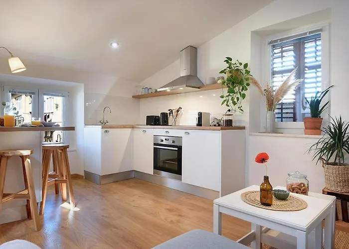 Serenity - In The Center Lägenhet